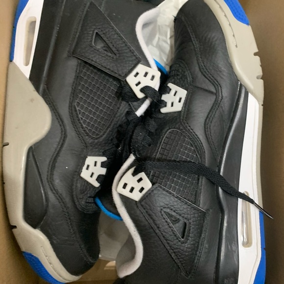 They are a size 7 don’t fit - Picture 5 of 6